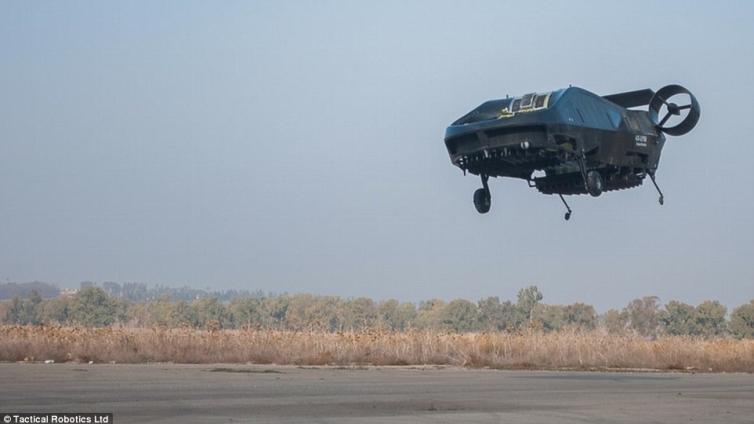 以色列研发军用无人机 高空“救护车”能自主飞行